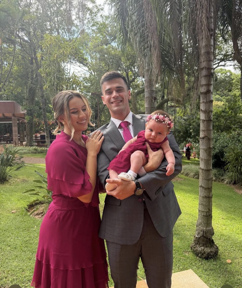 Dr. Guilherme Mosconi com a esposa e a filha